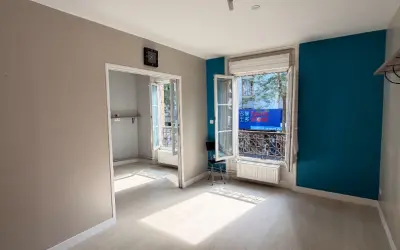 Appartement 300 000 € PARIS (75018) photo 2