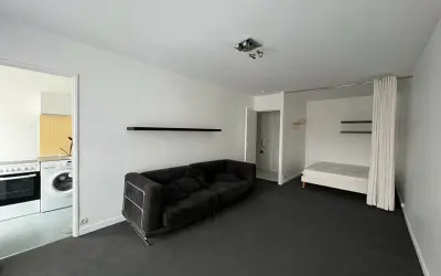 Appartement 1 174 €/mois PARIS (75018) photo 2