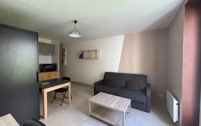 Appartement 890 €/mois PARIS (75018) photo 2