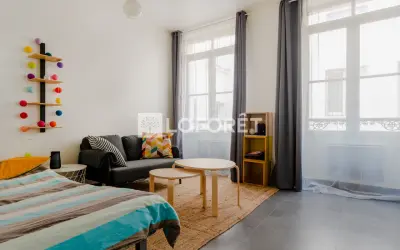 Appartement 1 189 €/mois PARIS (75010) photo 2
