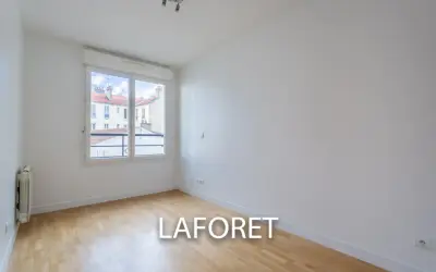 Appartement 2 660 €/mois CHARENTON LE PONT (94220) photo 5