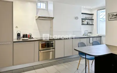 Appartement 1 800 €/mois PARIS (75011) photo 2