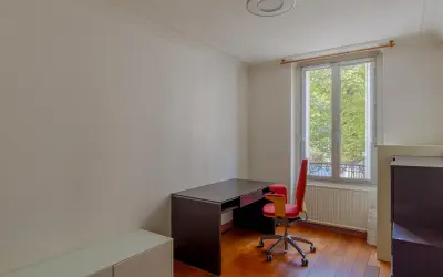 Appartement 2 329 €/mois PARIS (75004) photo 8