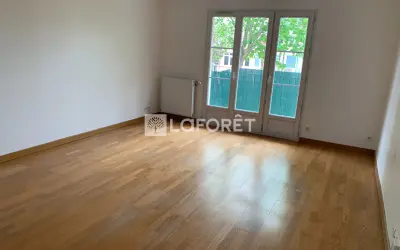Appartement 959 €/mois PLAISIR (78370) photo 2
