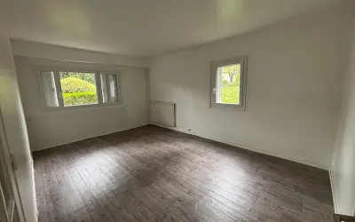 Appartement 858 €/mois PLAISIR (78370) photo 2
