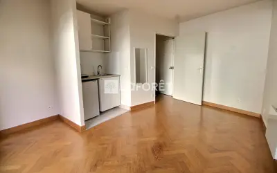Appartement 890 €/mois SURESNES (92150) photo 5