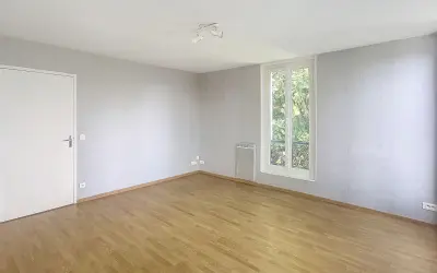 Appartement 860 €/mois ATTAINVILLE (95570) photo 2