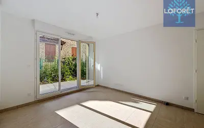 Appartement 890 €/mois LE PERRAY EN YVELINES (78610) photo 4