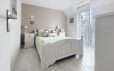Maison 451 500 € MONTIGNY LE BRETONNEUX (78180) photo 9