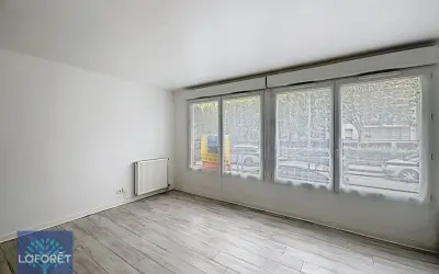 Appartement 790 €/mois MONTIGNY LE BRETONNEUX (78180) photo 2