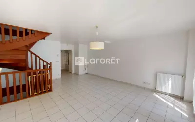 Maison 2 419 €/mois RUEIL MALMAISON (92500) photo 2