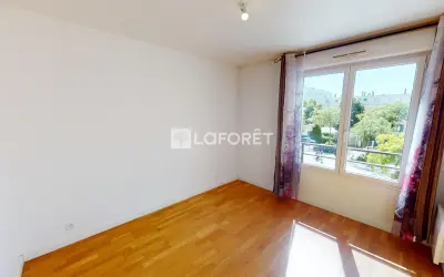 Appartement 1 636 €/mois RUEIL MALMAISON (92500) photo 5