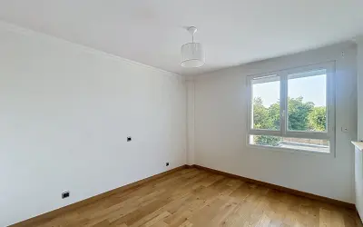 Appartement 1 750 €/mois SAINT MAUR DES FOSSES (94100) photo 7