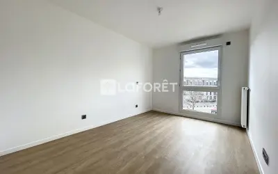 Appartement 1 363 €/mois SAINT CYR L ECOLE (78210) photo 4