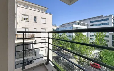 Appartement 1 350 €/mois MONTIGNY LE BRETONNEUX (78180) photo 5