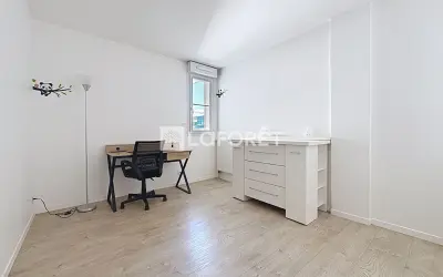 Appartement 1 350 €/mois MONTIGNY LE BRETONNEUX (78180) photo 6