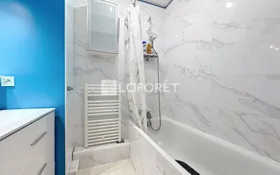 Appartement 1 350 €/mois MONTIGNY LE BRETONNEUX (78180) photo 7