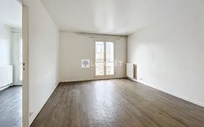 Appartement 800 €/mois SAINT CYR L ECOLE (78210) photo 2