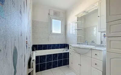 Appartement 1 200 €/mois SARTROUVILLE (78500) photo 4