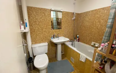 Appartement 930 €/mois SURESNES (92150) photo 5