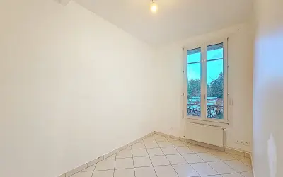 Maison 1 948 €/mois SAINT MAUR DES FOSSES (94210) photo 2