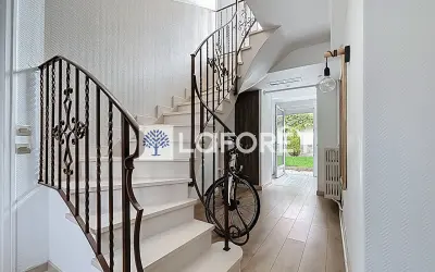Maison 2 700 €/mois CHAMBOURCY (78240) photo 7