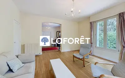 Maison 3 600 €/mois LE VESINET (78110) photo 2