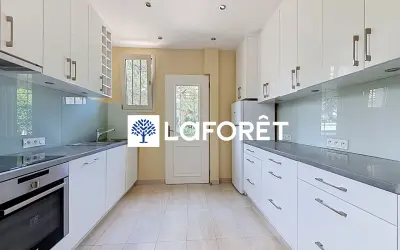 Maison 3 600 €/mois LE VESINET (78110) photo 5