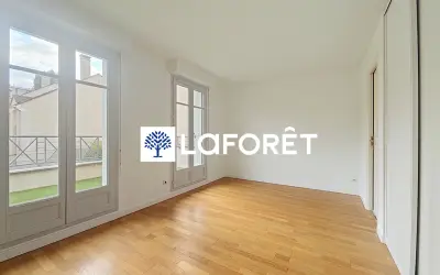 Maison 2 800 €/mois CHAMBOURCY (78240) photo 8