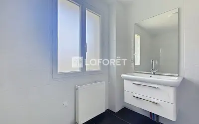 Maison 2 200 €/mois SUCY EN BRIE (94370) photo 8