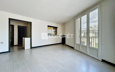 Appartement 1 190 €/mois SUCY EN BRIE (94370) photo 2