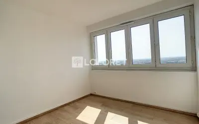Appartement 887 €/mois SUCY EN BRIE (94370) photo 2