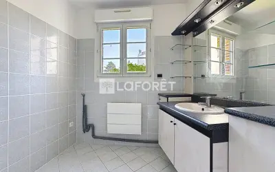 Appartement 992 €/mois RUEIL MALMAISON (92500) photo 5