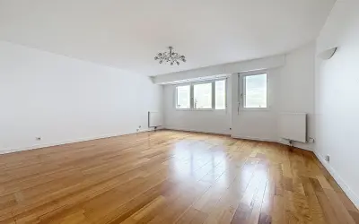 Appartement 2 590 €/mois SURESNES (92150) photo 2