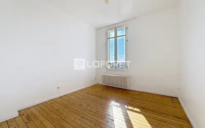Maison 3 700 €/mois SURESNES (92150) photo 8