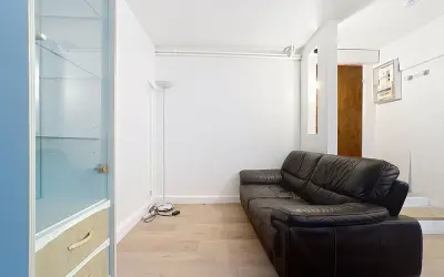 Appartement 860 €/mois SURESNES (92150) photo 4