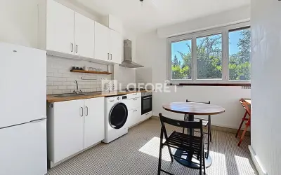 Appartement 1 090 €/mois SURESNES (92150) photo 5