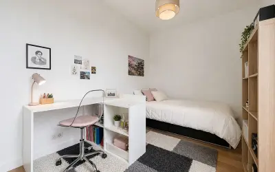 Appartement 2 100 €/mois SURESNES (92150) photo 4