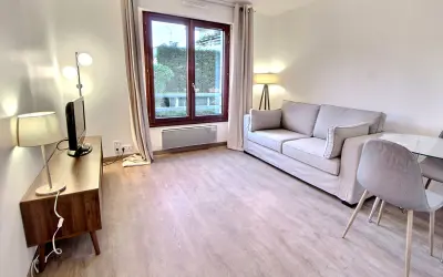 Appartement 920 €/mois SURESNES (92150) photo 2