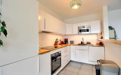 Appartement 3 200 €/mois SURESNES (92150) photo 4