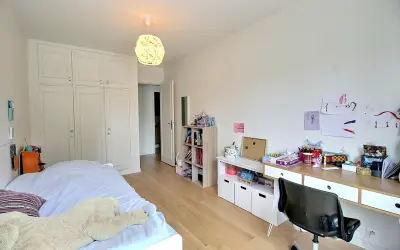 Appartement 3 200 €/mois SURESNES (92150) photo 8