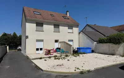 Immeuble 520 000 € OZOIR LA FERRIERE (77330) photo 2