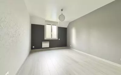 Maison 542 600 € LA QUEUE EN BRIE (94510) photo 8