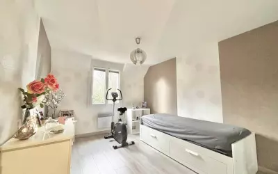 Maison 542 600 € LA QUEUE EN BRIE (94510) photo 9