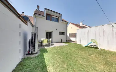 Maison 329 900 € ROISSY EN BRIE (77680) photo 2