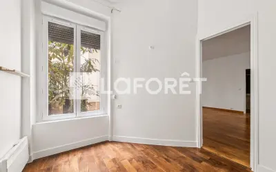 Appartement 665 000 € PARIS (75007) photo 2