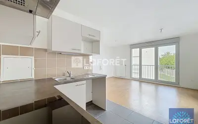 Appartement 878 €/mois COMBS LA VILLE (77380) photo 4