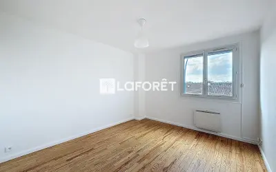 Appartement 1 170 €/mois CHOISY LE ROI (94600) photo 6