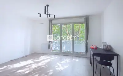 Appartement 1 025 €/mois CHOISY LE ROI (94600) photo 2