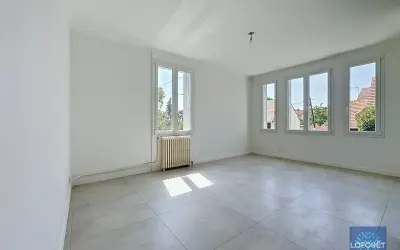 Maison 2 050 €/mois VIRY CHATILLON (91170) photo 4
